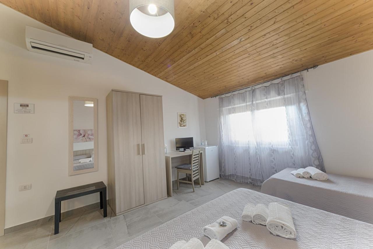 Hotel Casa Lucia Olbia Esterno foto