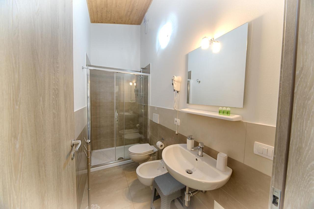 Hotel Casa Lucia Olbia Esterno foto