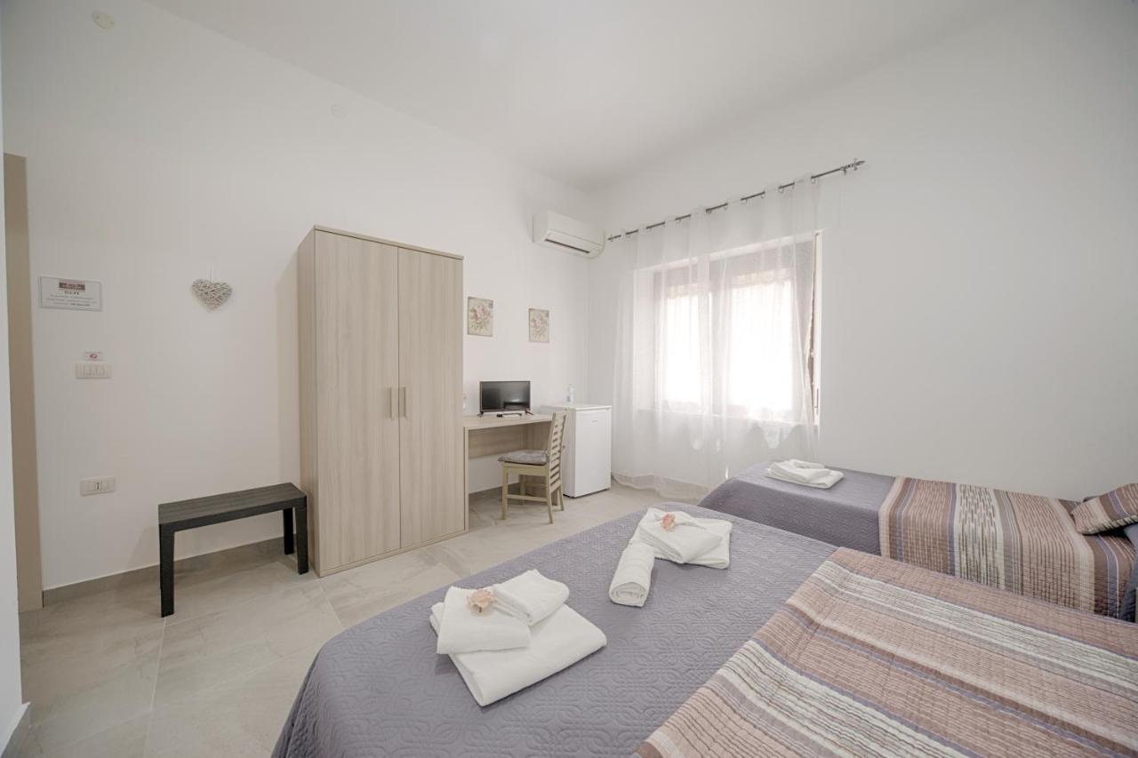 Hotel Casa Lucia Olbia Esterno foto