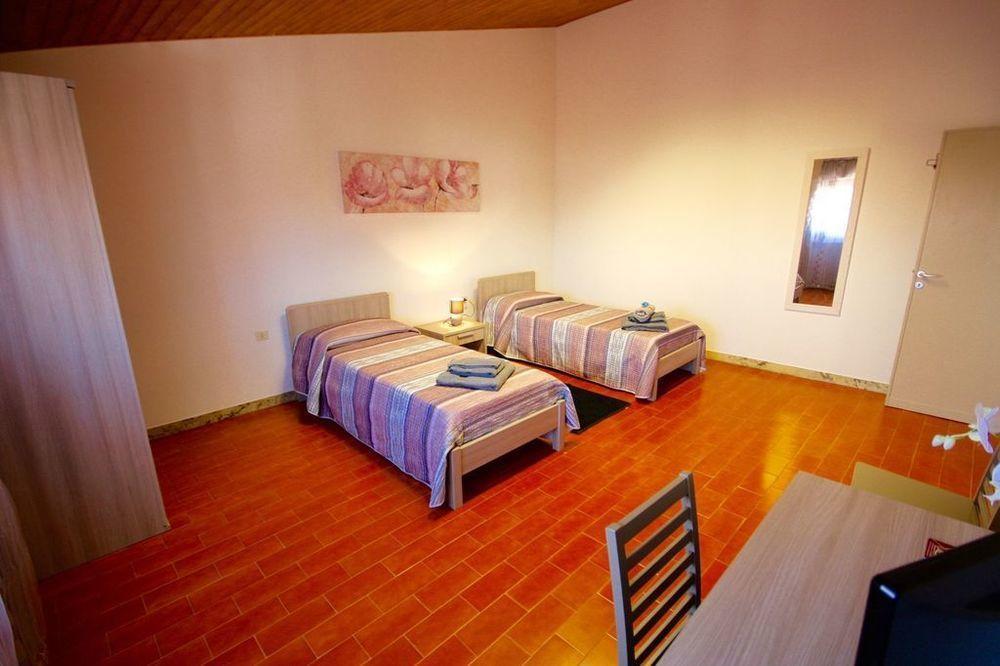 Hotel Casa Lucia Olbia Esterno foto